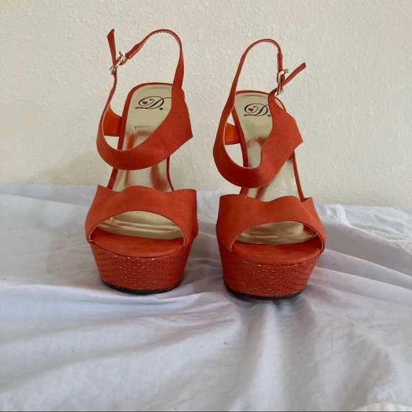 Heart in D Orange Gold platform High Heel Size 6 - Picture 4 of 17